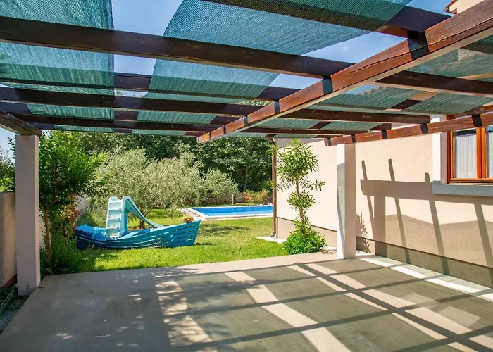 Villa Nana - Modern Villa With A Pool Surrounded By Nature, Istria-Pula